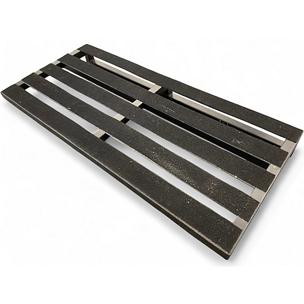 Used Pedaltrain Novo 32 Pedal Board