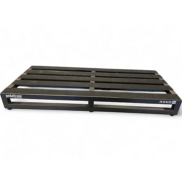 Used Pedaltrain Novo 32 Pedal Board