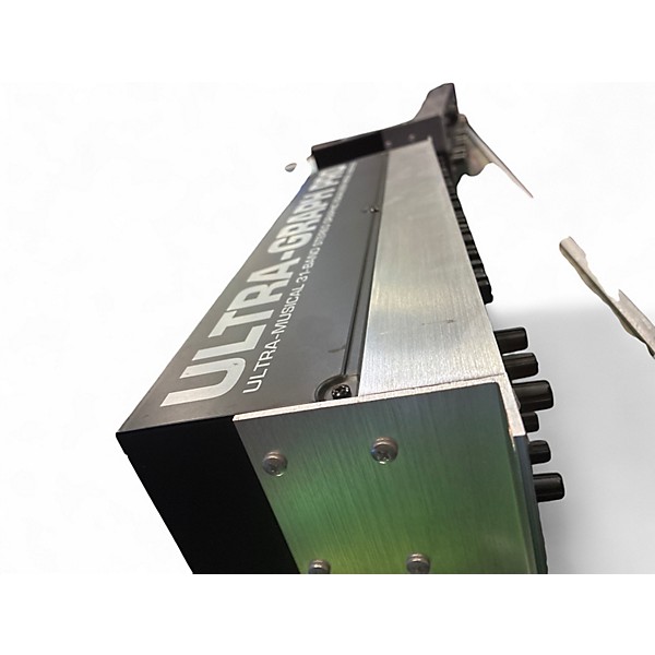 Used Behringer ULTRA GRAPH PRO Equalizer