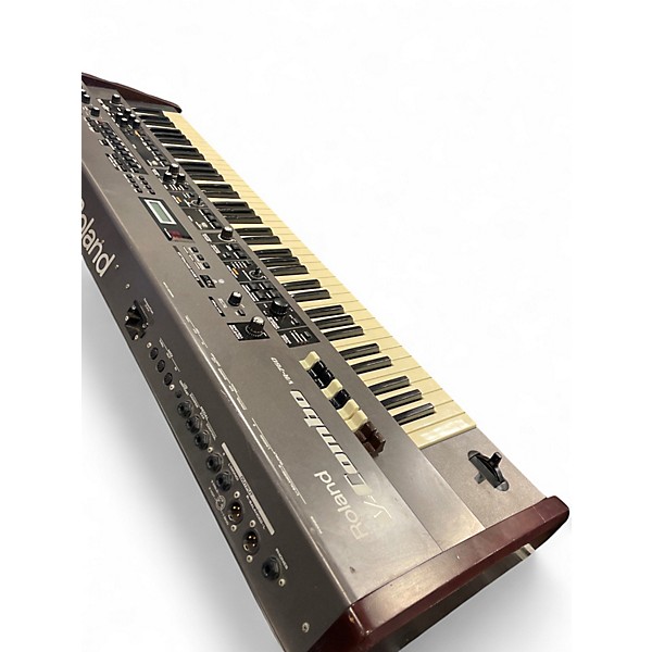 Used Roland vr760 Keyboard Workstation