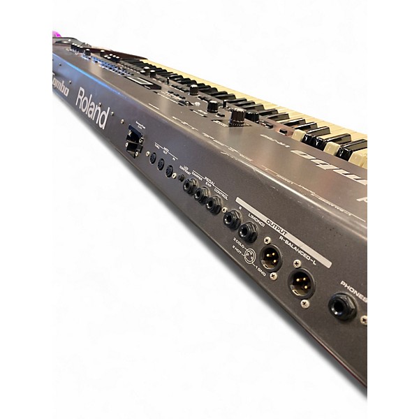 Used Roland vr760 Keyboard Workstation