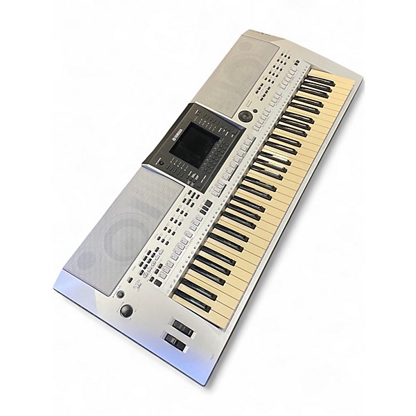 Used Yamaha PSR S900 Keyboard Workstation