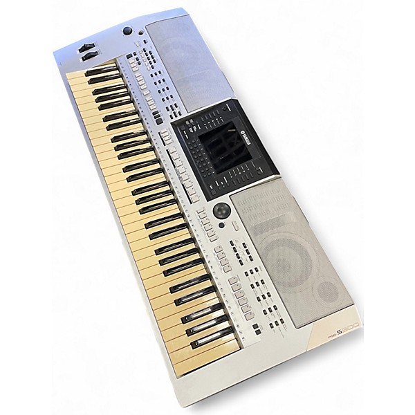 Used Yamaha PSR S900 Keyboard Workstation