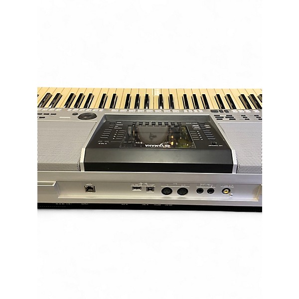 Used Yamaha PSR S900 Keyboard Workstation