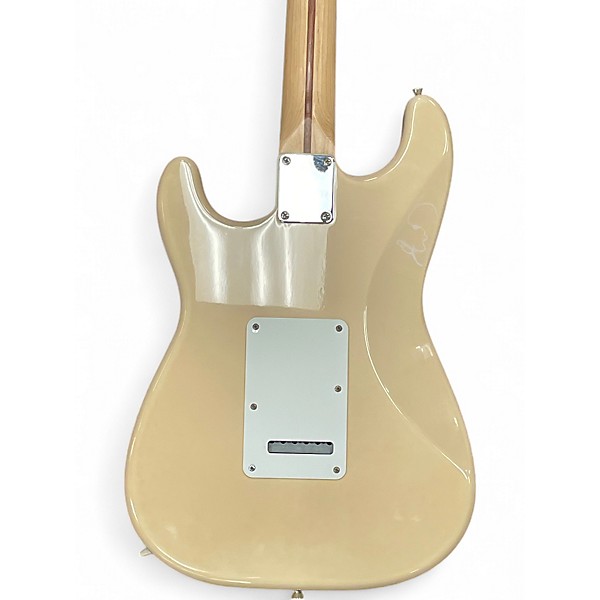 Used 2008 Fender Standard Stratocaster Olympic White Solid Body Electric Guitar