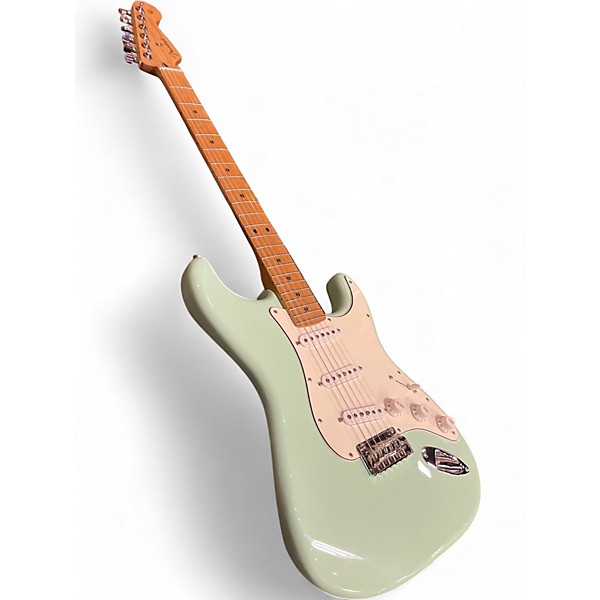 Used 2023 Fender 2023 Special Edition Player Stratocaster Birch Green Solid Body Electric Guitar