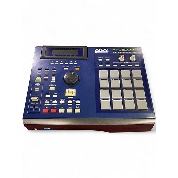 その他 AKAI mpc2000XL Used Akai Professional MPC2000XL Production Controller | Guitar Center