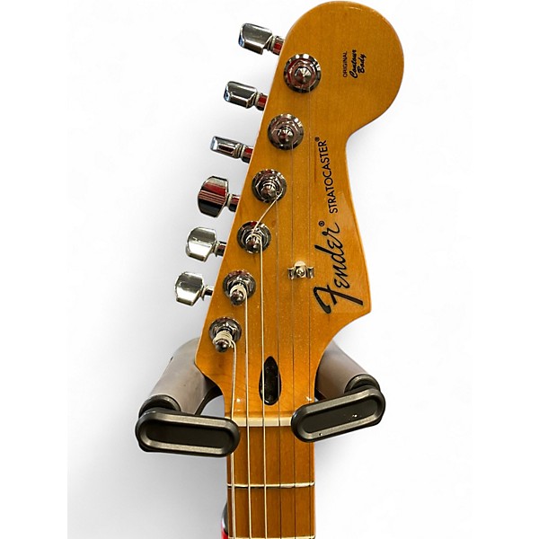 Used Fender Standard Stratocaster Artic White Solid Body Electric Guitar