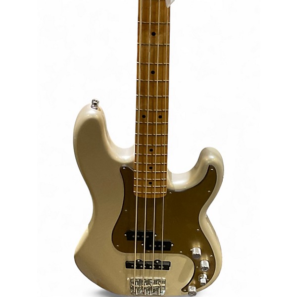Used Fender  Deluxe Active P Bass Special White Electric Bass Guitar