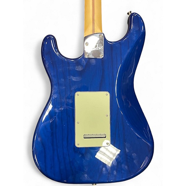 Used Fender DELUXE STRAT SAPHIRE BLUE TRANSPERNT Solid Body Electric Guitar