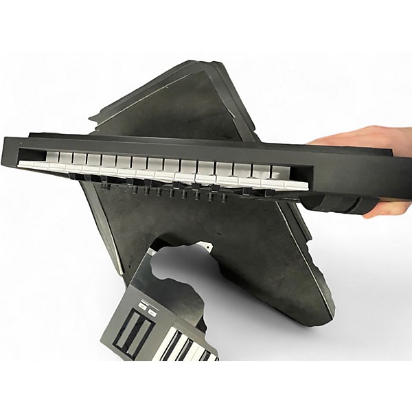 Used Native Instruments Komplete Kontrol A25 MIDI Controller