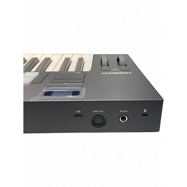 Used Novation Launchkey 25 Key MIDI Controller