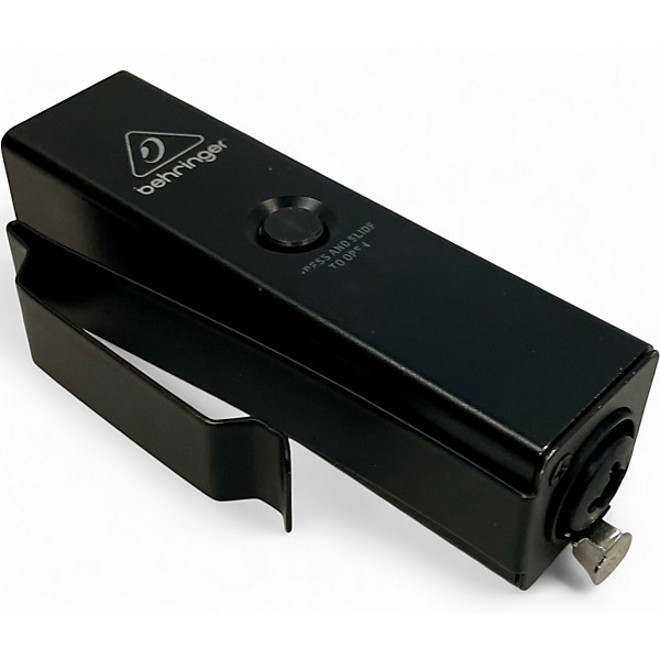 Used Behringer Powerplay P2