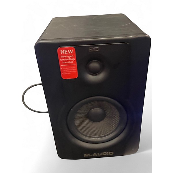 Used M-Audio BX5 D2 Powered Monitor