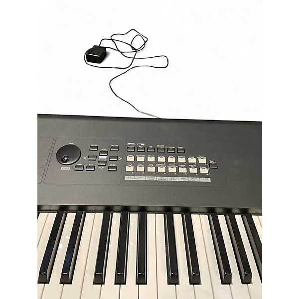 Used Yamaha MX88BK Synthesizer