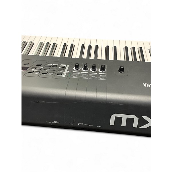 Used Yamaha MX88BK Synthesizer