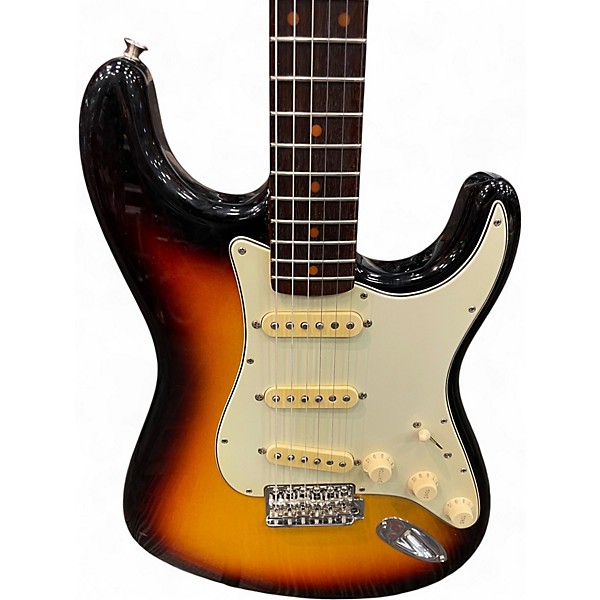 Used Fender 1961 VINTAGE II 2 Color Sunburst Solid Body Electric Guitar