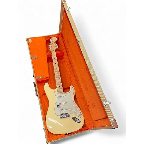 Used Fender Artist Series Yngwie Malmsteen Stratocaster (Made in USA) Classic White Solid Body Electric Guitar