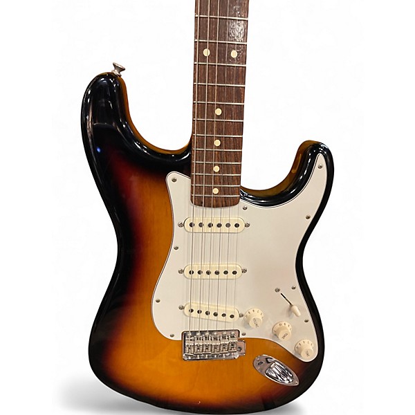 Used 2000 Fender 1962 American Vintage Stratocaster 3 Tone Sunburst Solid Body Electric Guitar