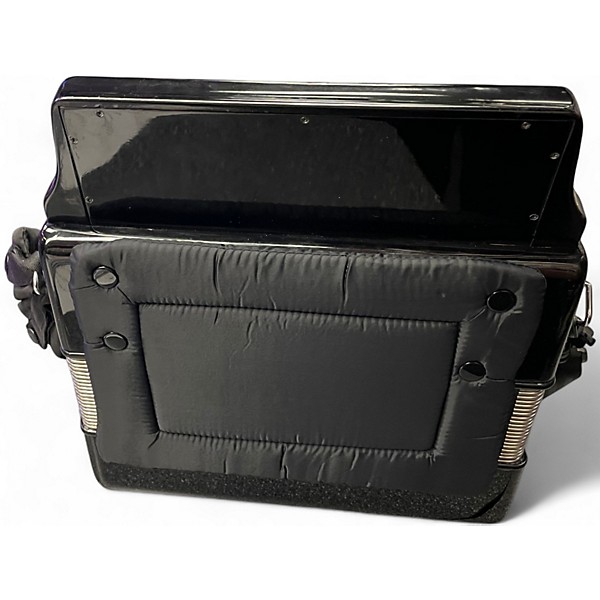 Used Montanari 3112G Accordion