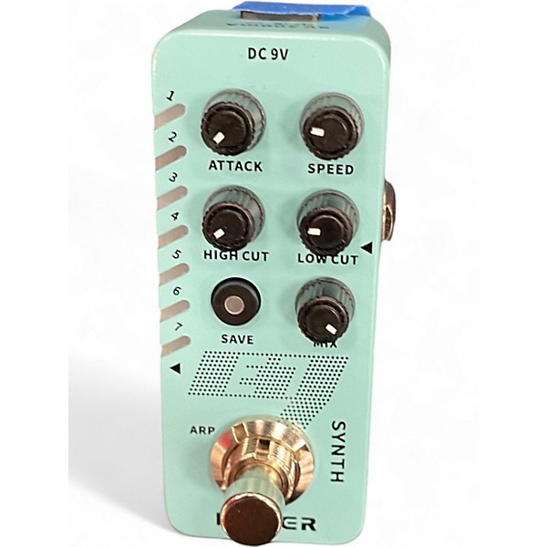 Used Mooer SYNTH Effect Pedal