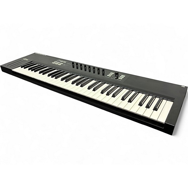 Used Native Instruments Komplete Kontrol S61 MIDI Controller