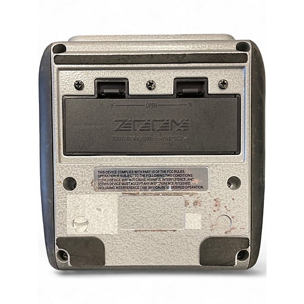 Used Zoom g2g Effect Processor