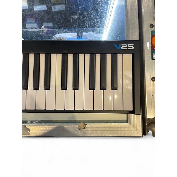 Used Alesis V25 25 Key MIDI Controller