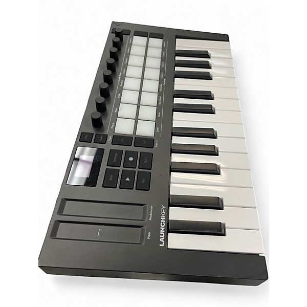 Used Novation Launchkey 25 Key MIDI Controller