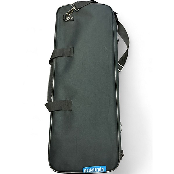 Used Pedaltrain metro 24 Pedal Board