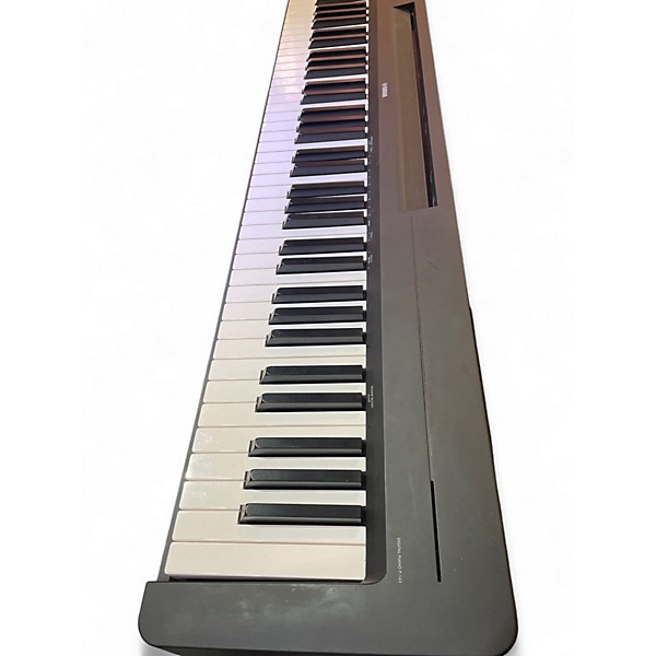 Used Yamaha P143 Digital Piano