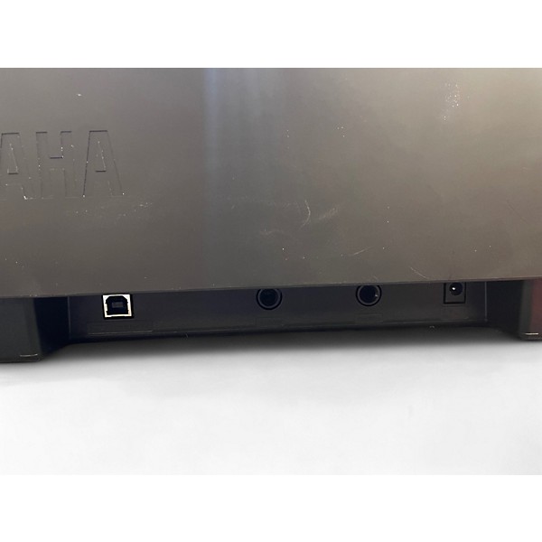 Used Yamaha P143 Digital Piano