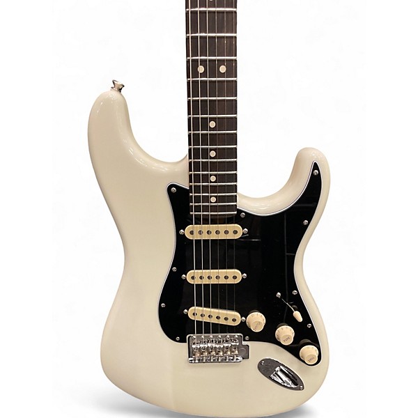 Used Fender American Performer Stratocaster SSS White Solid Body Electric Guitar