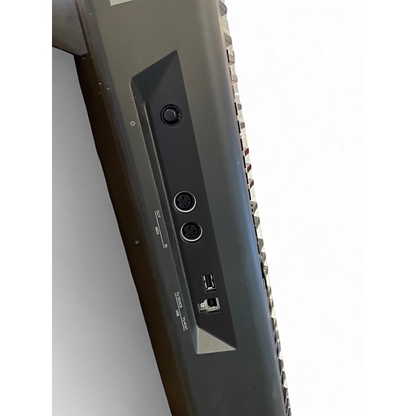 Used Yamaha MX88 Keyboard Workstation