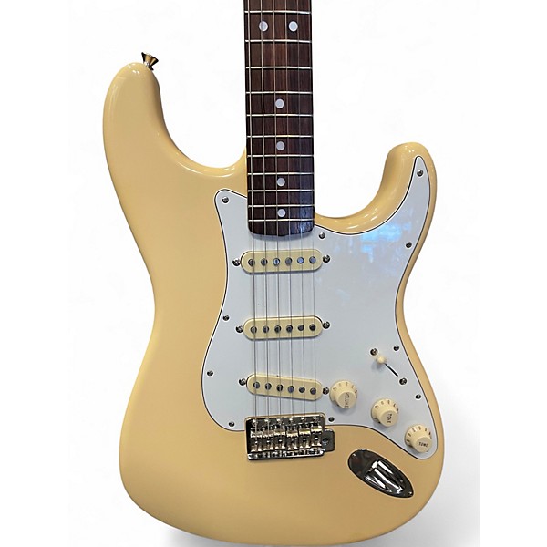 Used Fender Traditional II Late 60s Stratocaster Antique White Solid Body Electric Guitar