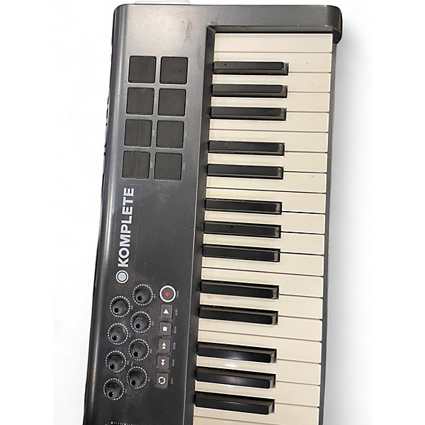 Used M-Audio Axiom 61 Key MIDI Controller