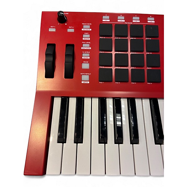 Used Akai Professional MPCKEY37 Keyboard Workstation