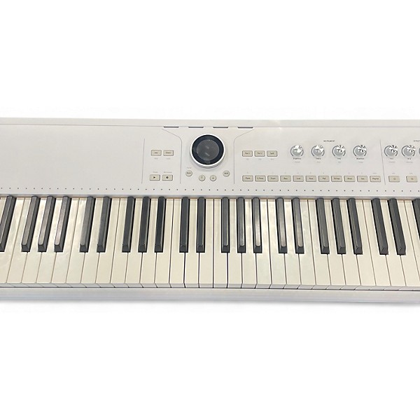 Used Arturia ASTROLAB 88 Keyboard Workstation