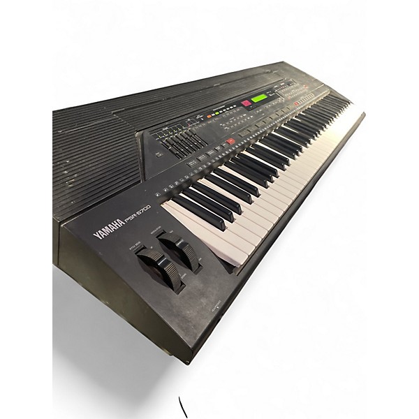 Used Yamaha PSR-6700