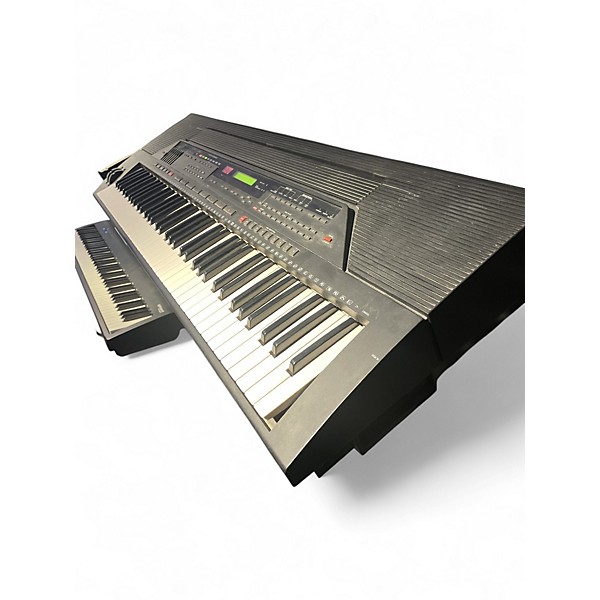 Used Yamaha PSR-6700