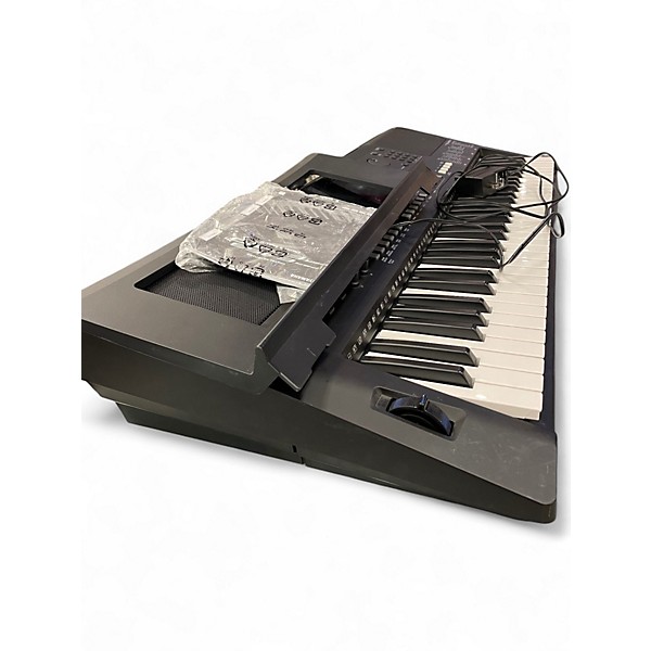 Used Yamaha PSRE463 61 key Portable Keyboard