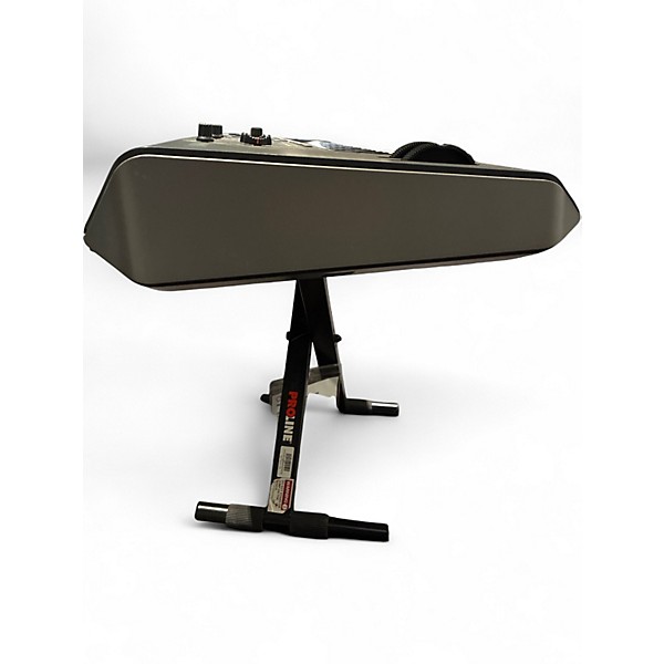 Used Yamaha MOX6 61 Key Keyboard Workstation