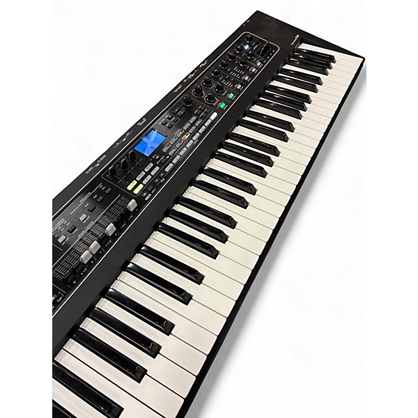 Used Yamaha CK61 Keyboard Workstation