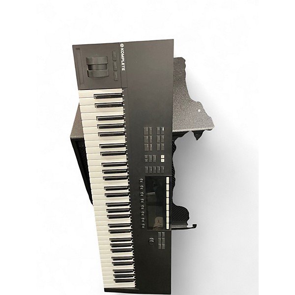 Used Native Instruments Komplete Kontrol S61 MK2 MIDI Controller