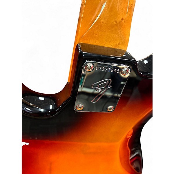 Used Fender AMERICAN VINTAGE 1966 JAZZ 3 Tone Sunburst Electric Bass Guitar