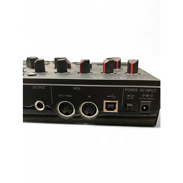 Used Behringer TD-3-MO Synthesizer