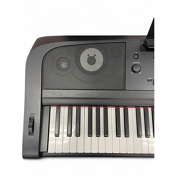 Used Yamaha DGX670 Digital Piano