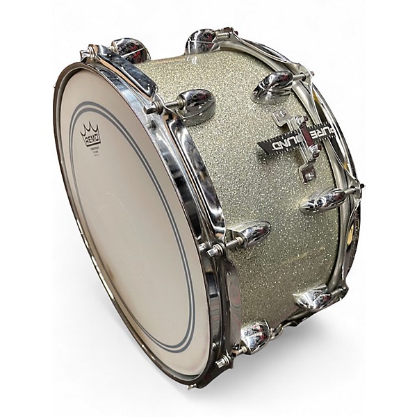 Used Yamaha 14X6.5 Oak Custom Snare Silver Sparkle Drum
