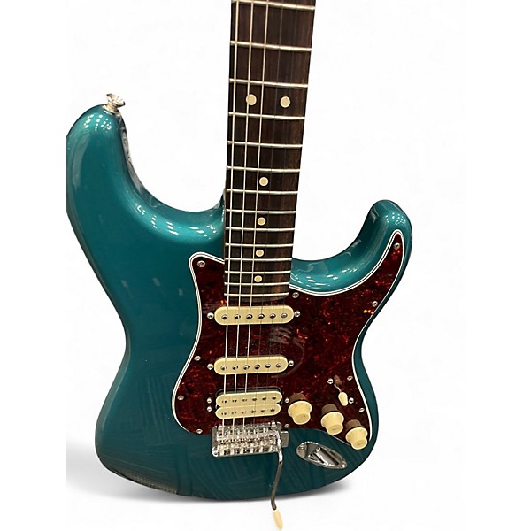 Used 2024 Fender LIMITED EDITION PLAYER II STRATOCASTER HSS ROSEWOOD Ocean Turquoise Solid Body Electric Guitar
