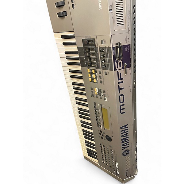 Used Yamaha Motif 6 61 Key Keyboard Workstation